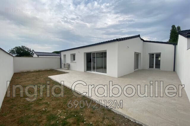 Maison à VAUX-SUR-MER