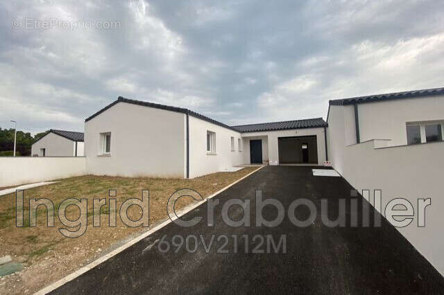 Maison à VAUX-SUR-MER