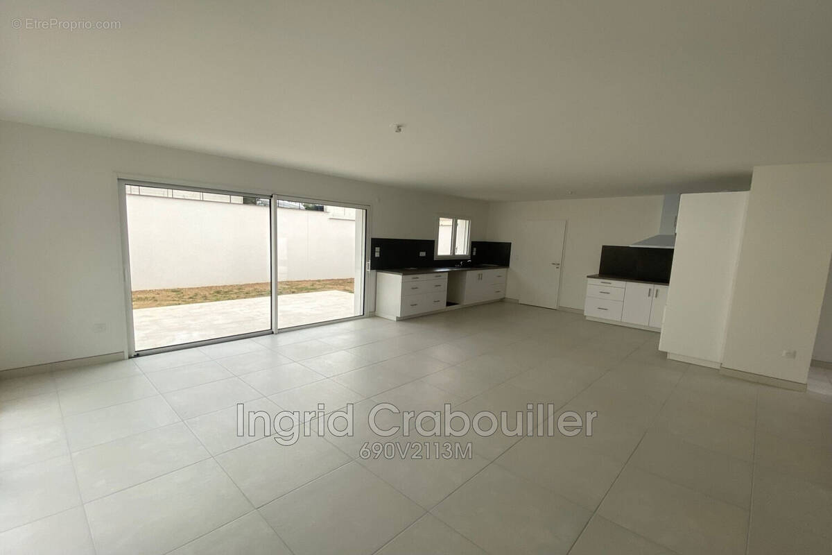 Maison à VAUX-SUR-MER