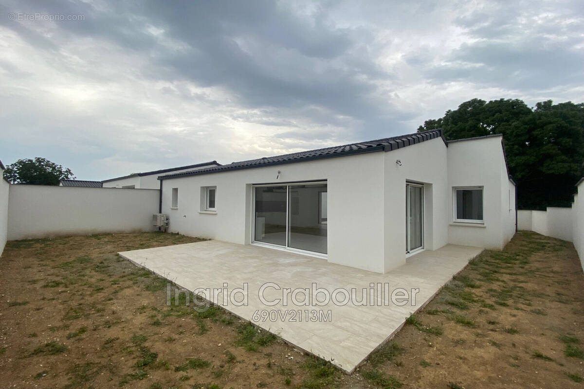 Maison à VAUX-SUR-MER