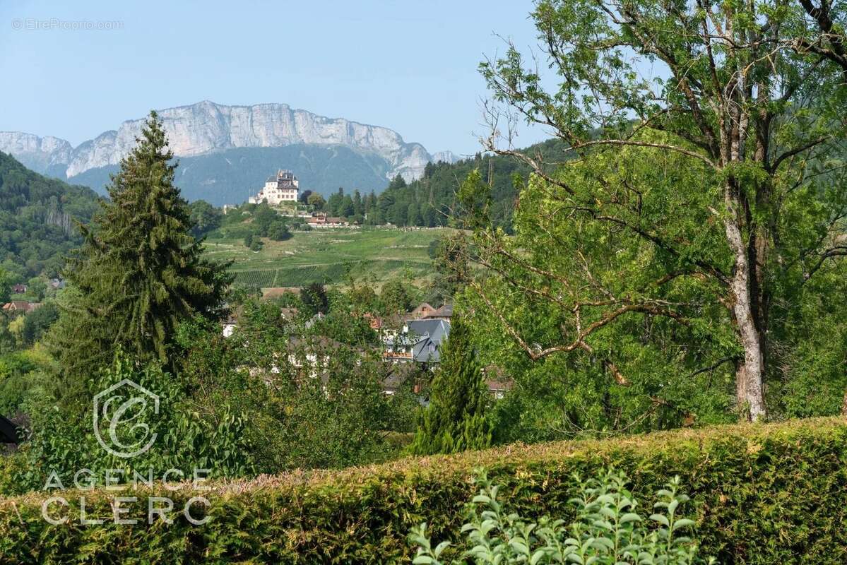 Maison à MENTHON-SAINT-BERNARD