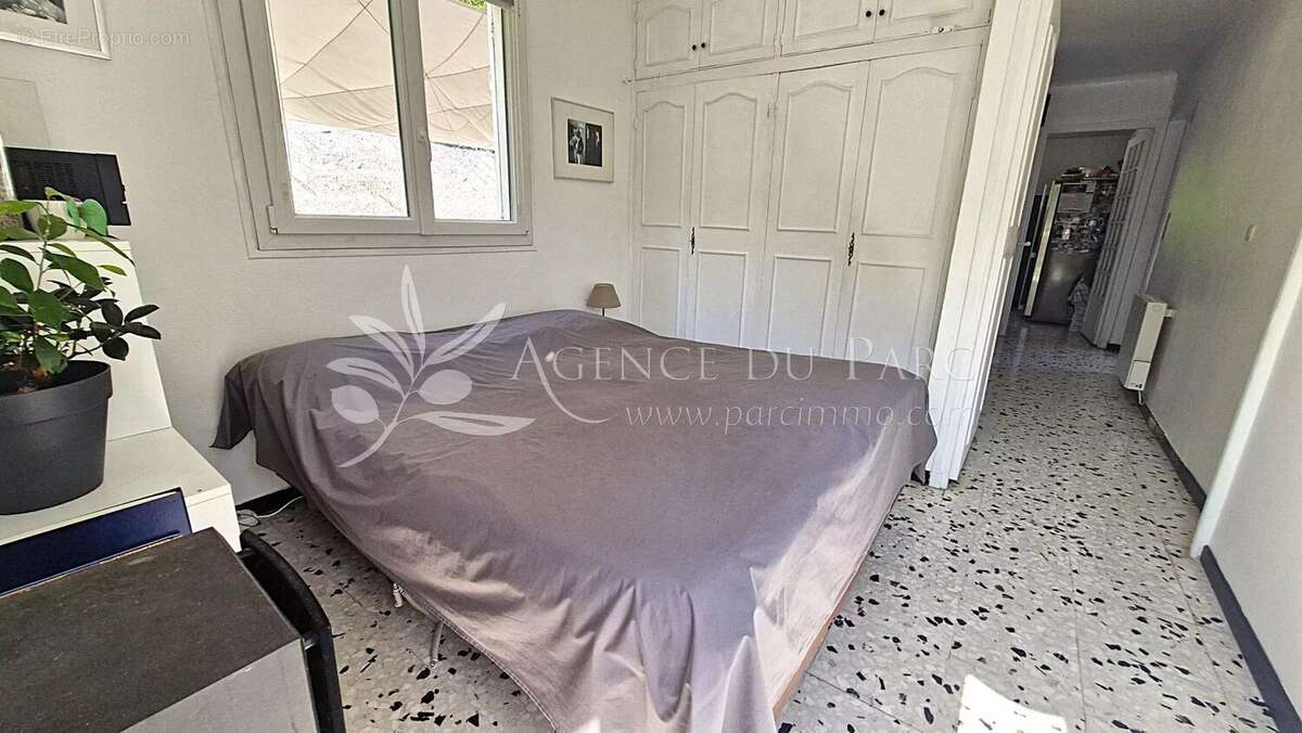 Maison à TOURRETTES-SUR-LOUP