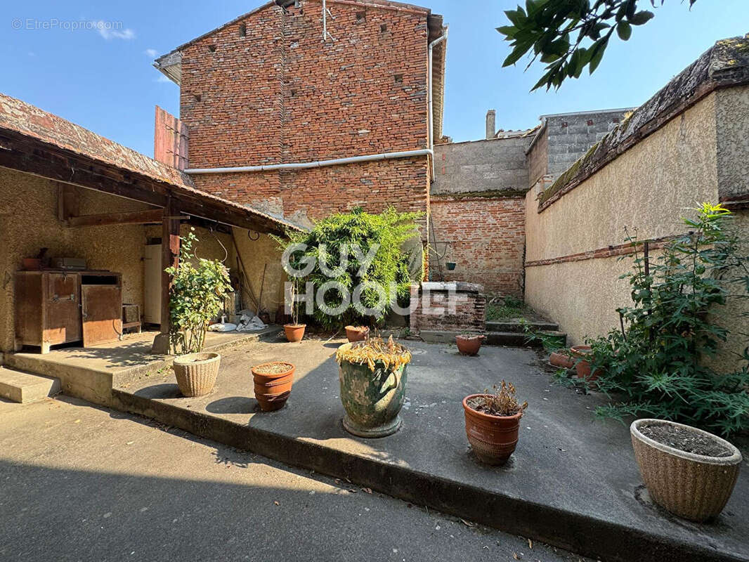 Maison à VERDUN-SUR-GARONNE