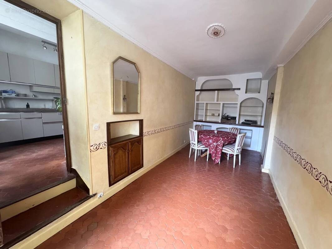 Appartement à SAINT-JEANNET