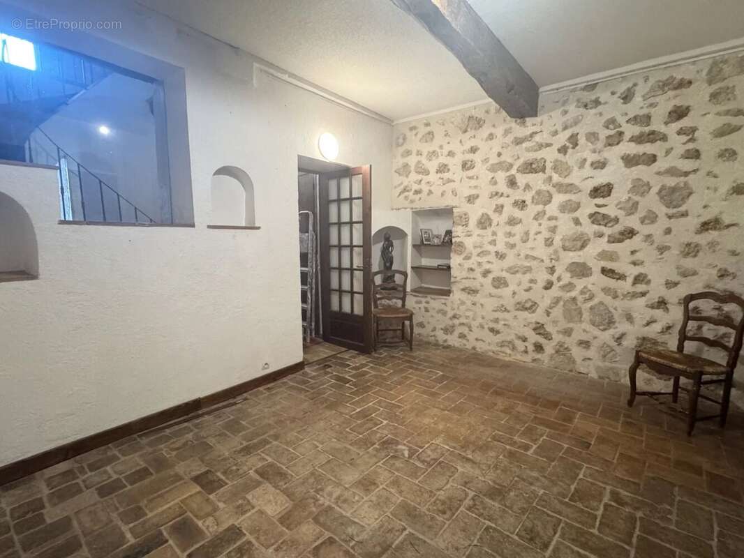 Appartement à SAINT-JEANNET