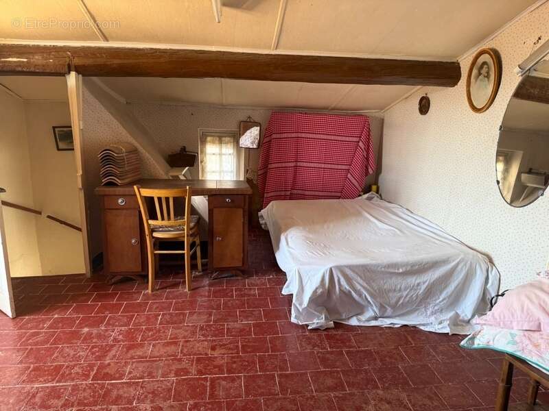 Maison à CABRIERES-D&#039;AIGUES