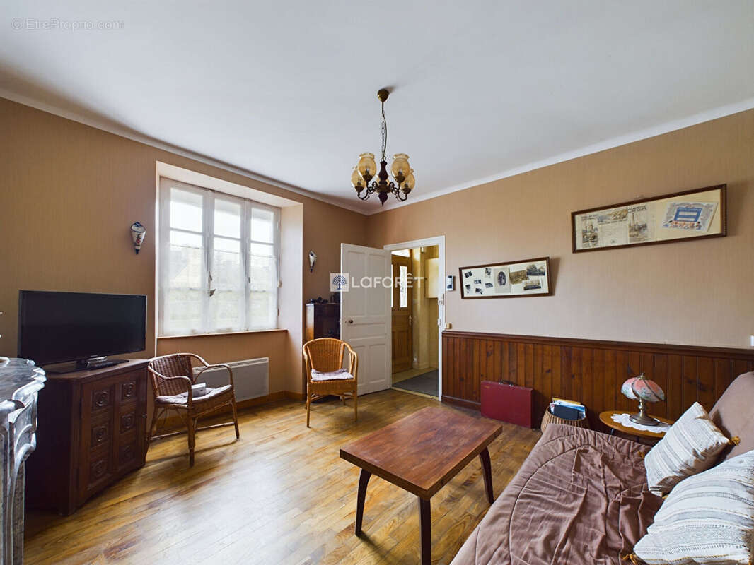 Maison à SAINT-GOAZEC