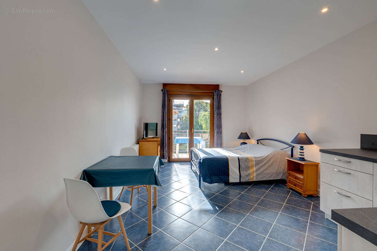 Appartement à EVIAN-LES-BAINS