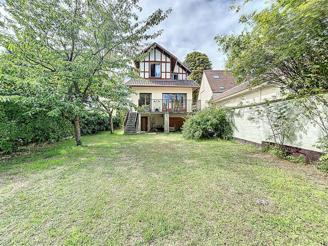 Maison à LE VESINET