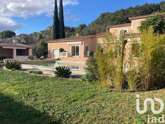 Photo 1 - Maison à SAINT-MARTIN-D&#039;ARDECHE