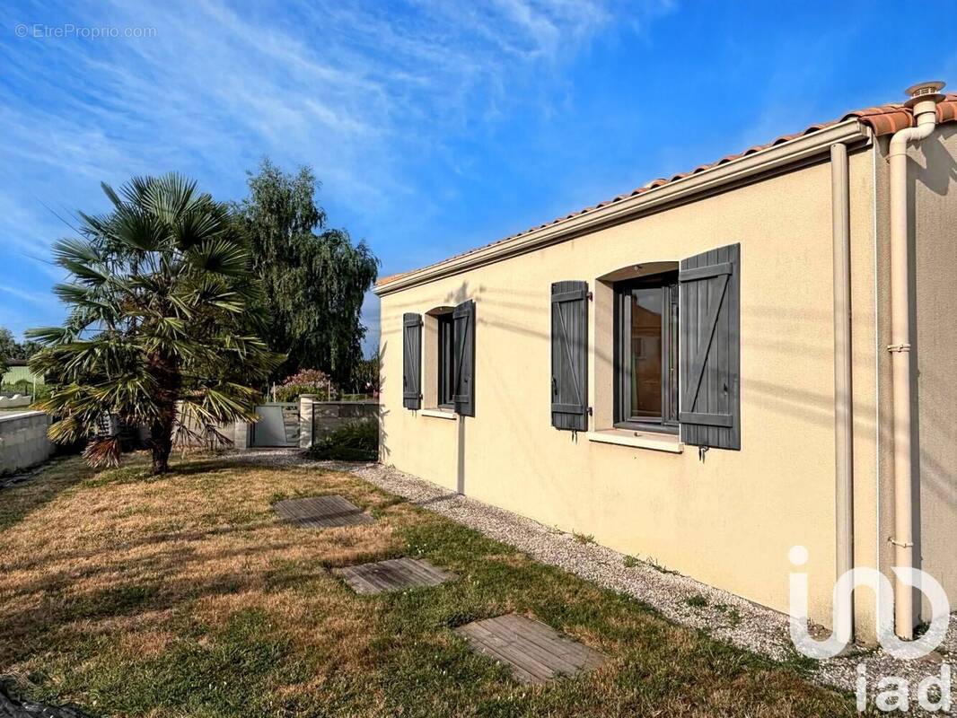 Photo 1 - Maison à LE LOROUX-BOTTEREAU