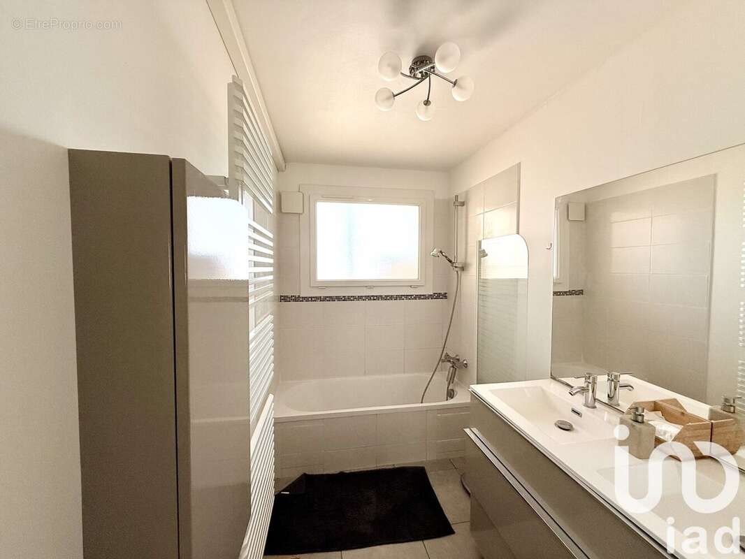 Photo 4 - Appartement à SIX-FOURS-LES-PLAGES