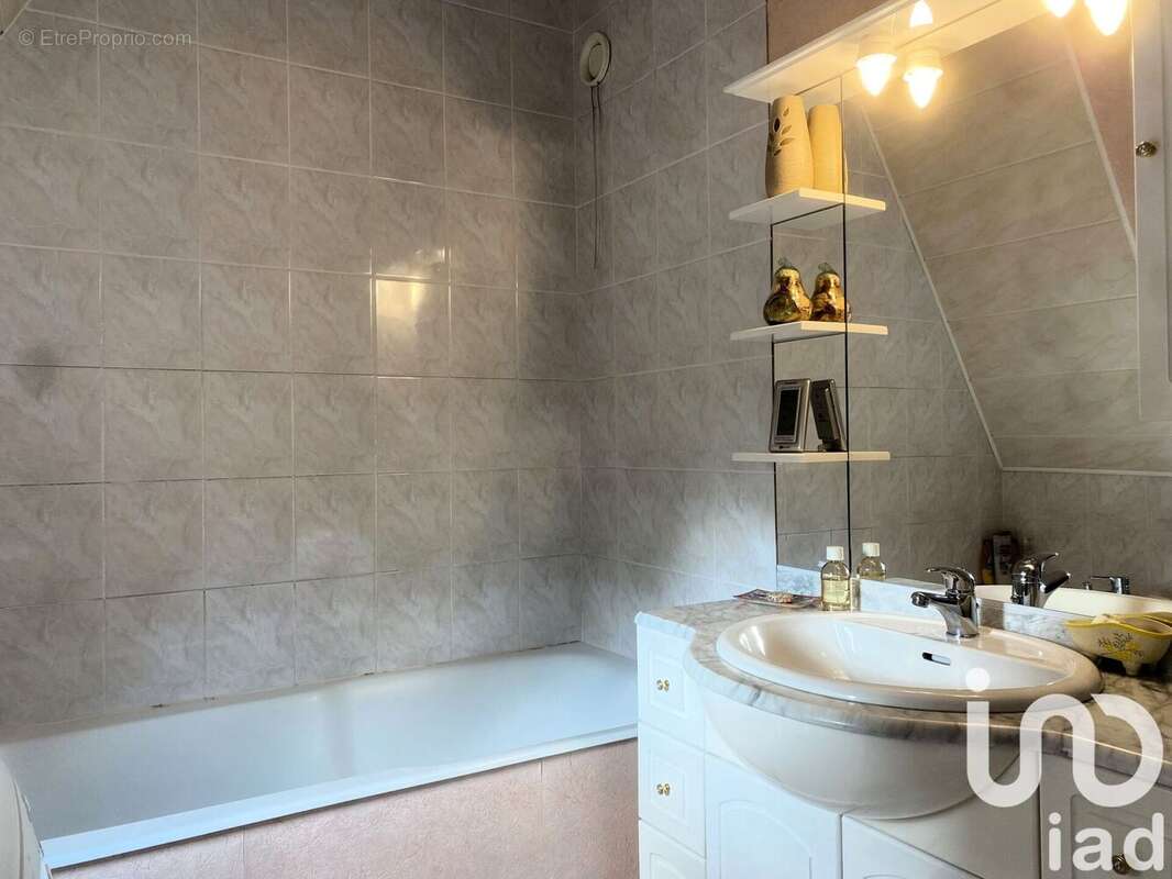 Photo 7 - Maison à MONTIVILLIERS