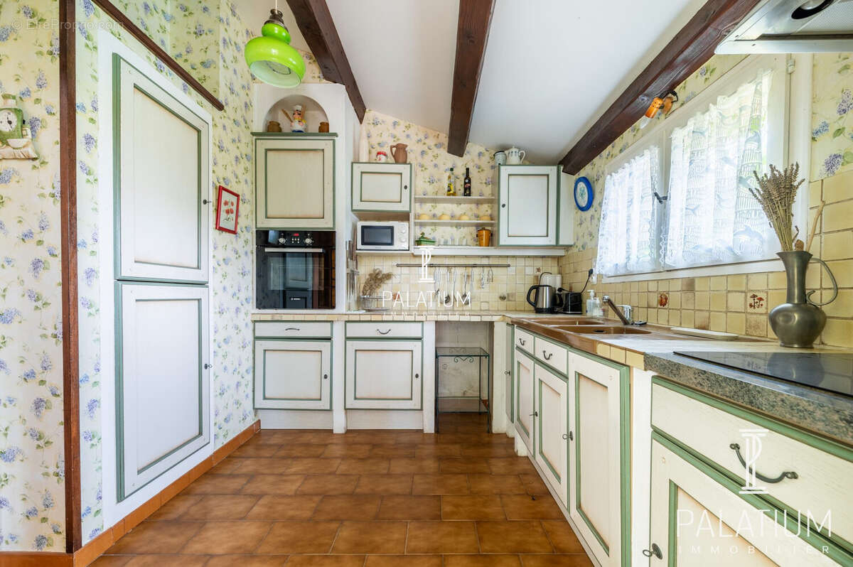 Maison à ESPARRON-DE-VERDON