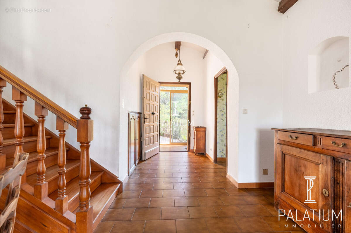 Maison à ESPARRON-DE-VERDON