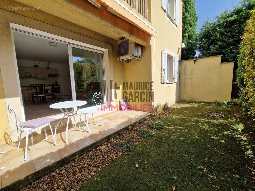 Appartement à L'ISLE-SUR-LA-SORGUE