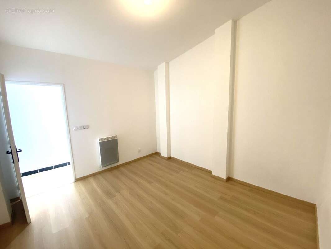 Appartement à SAINT-BRES