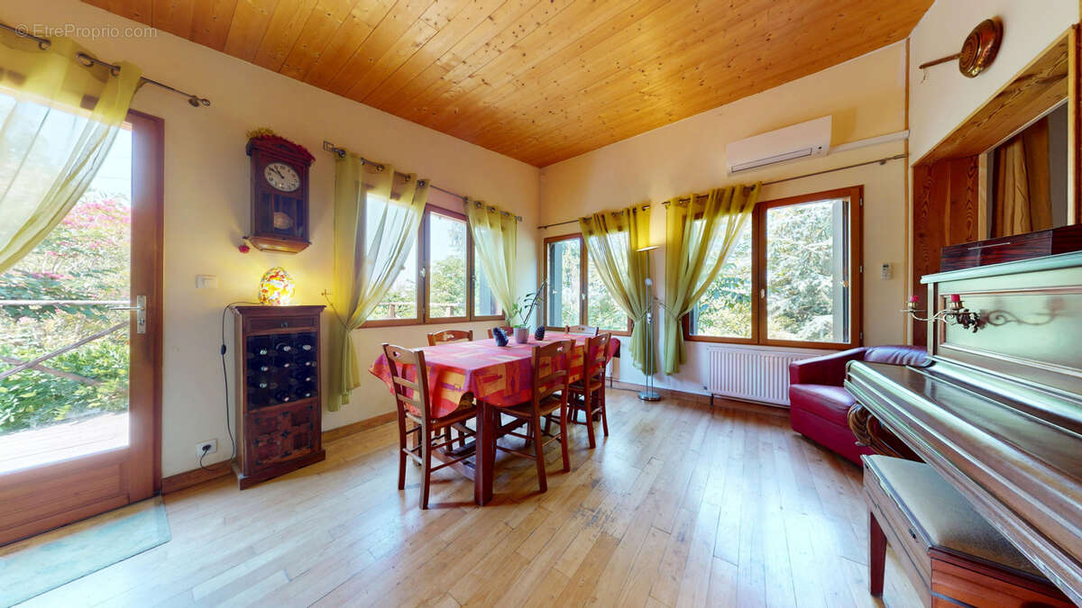 Maison à SAINT-MICHEL