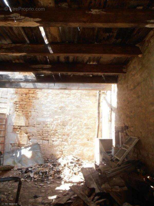 Maison à SAUZE-VAUSSAIS