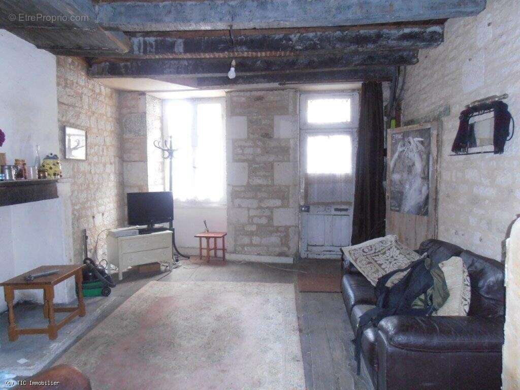 Maison à SAUZE-VAUSSAIS