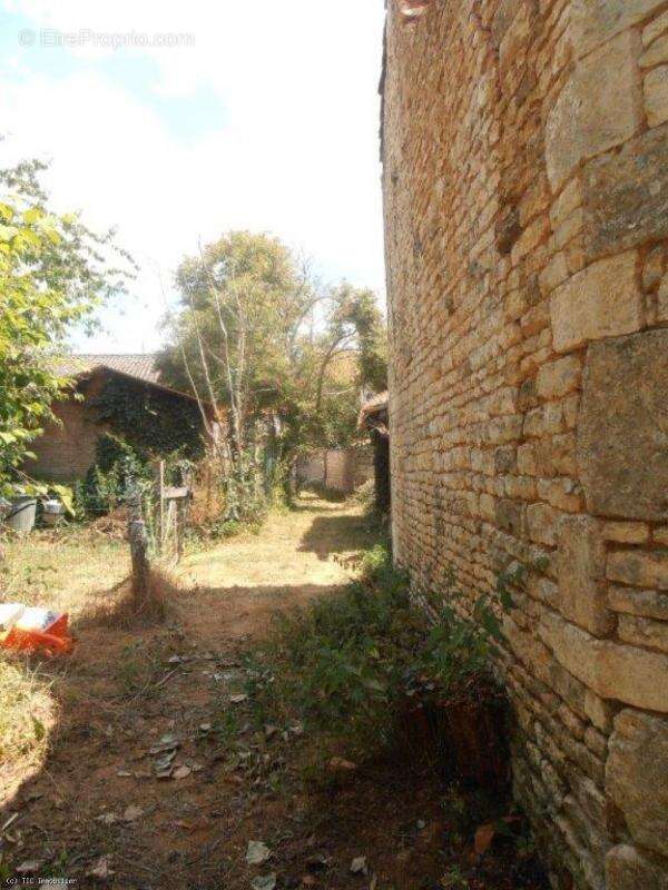 Maison à SAUZE-VAUSSAIS