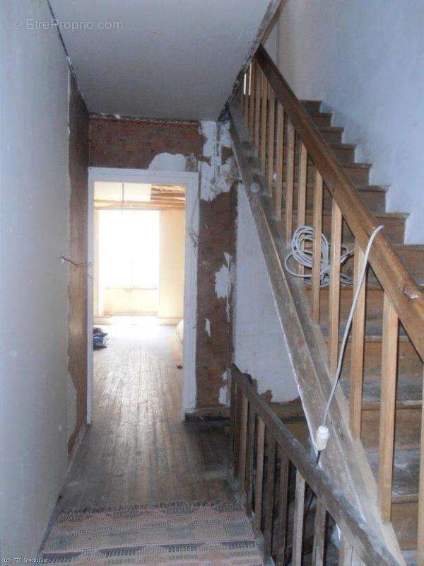 Maison à SAUZE-VAUSSAIS