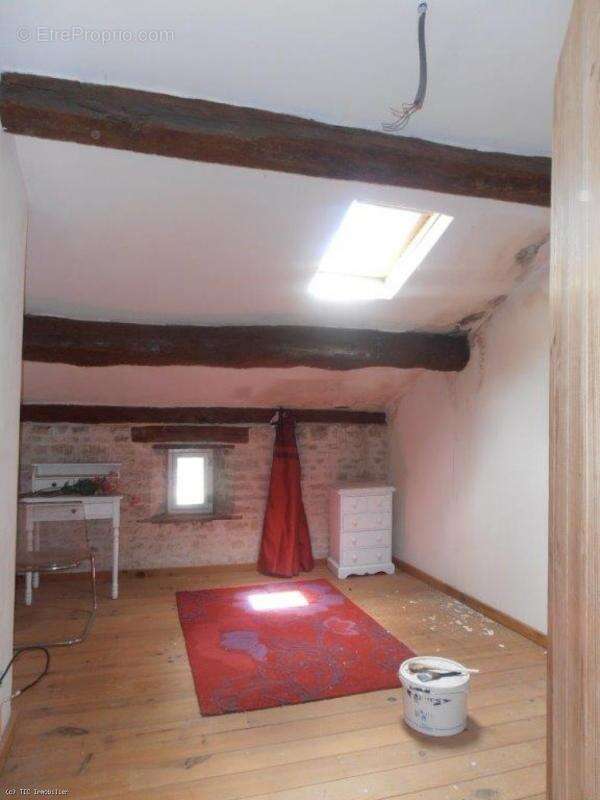 Maison à SAUZE-VAUSSAIS