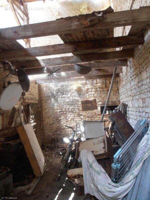 Maison à SAUZE-VAUSSAIS