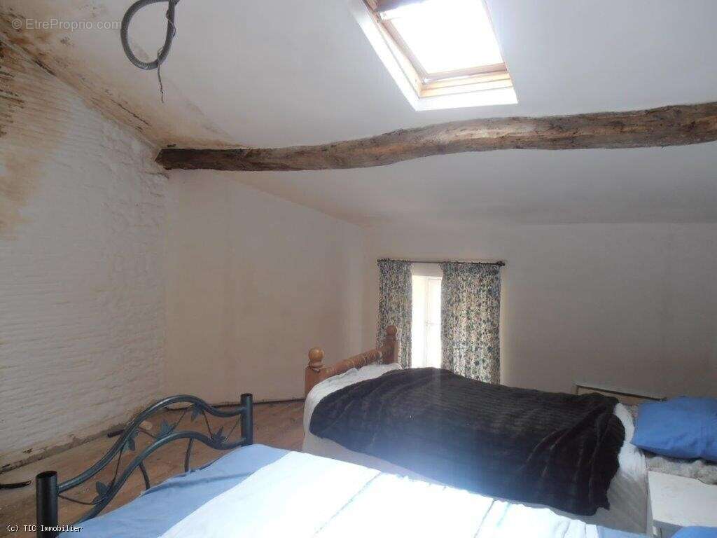 Maison à SAUZE-VAUSSAIS