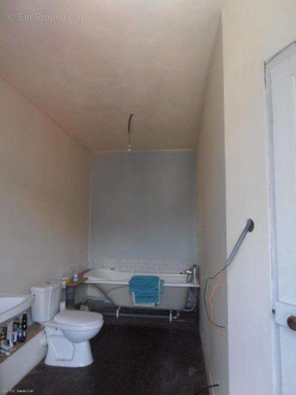 Maison à SAUZE-VAUSSAIS