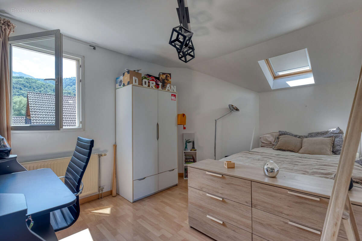 Maison à LE CHAMP-PRES-FROGES