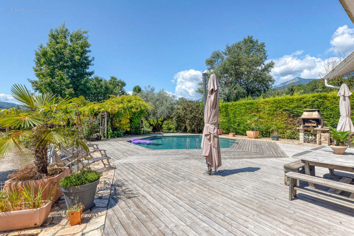 Maison à LE CHAMP-PRES-FROGES