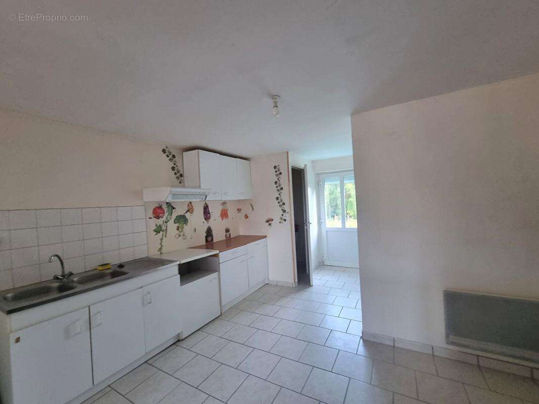 Appartement à ETEIGNIERES