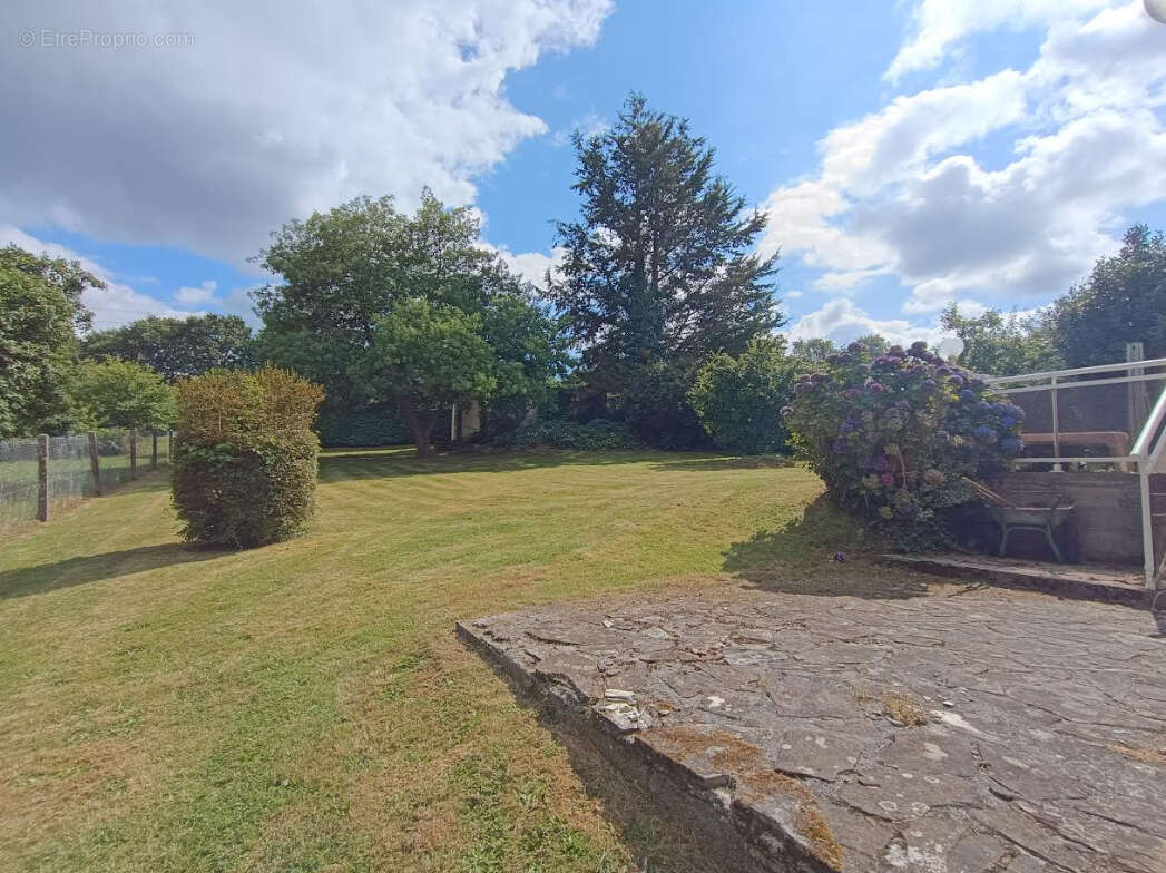 Maison à SAINT-GOAZEC