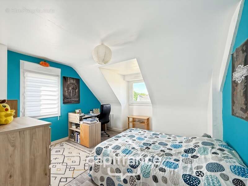 Maison à NOYAL-PONTIVY