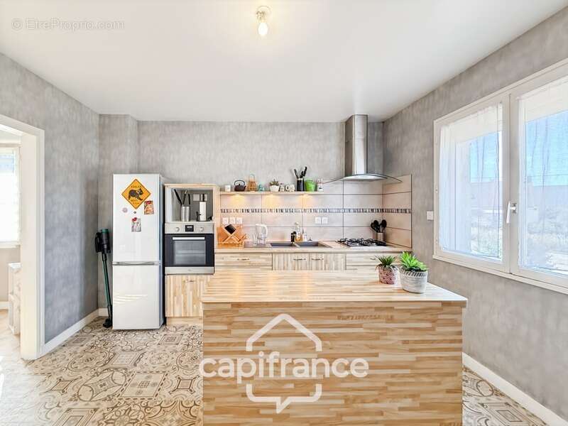 Maison à NOYAL-PONTIVY