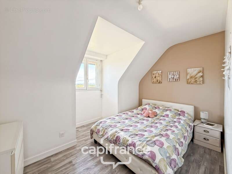 Maison à NOYAL-PONTIVY