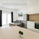 Appartement à PERON