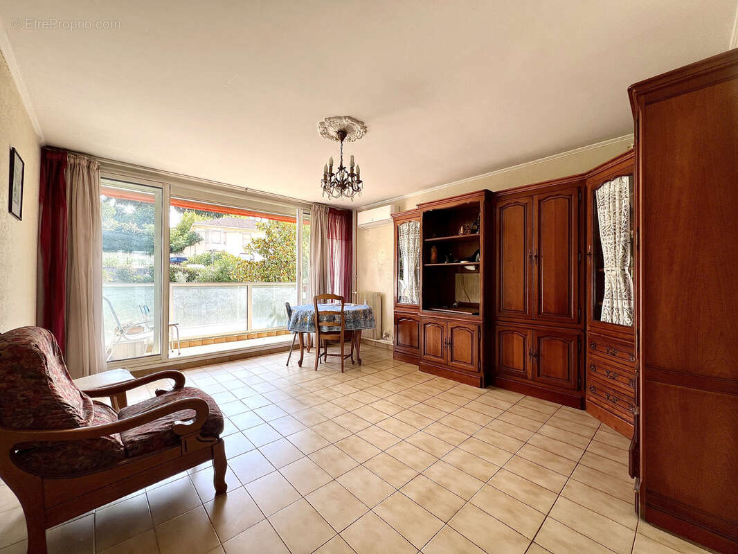 Appartement à MARSEILLE-13E