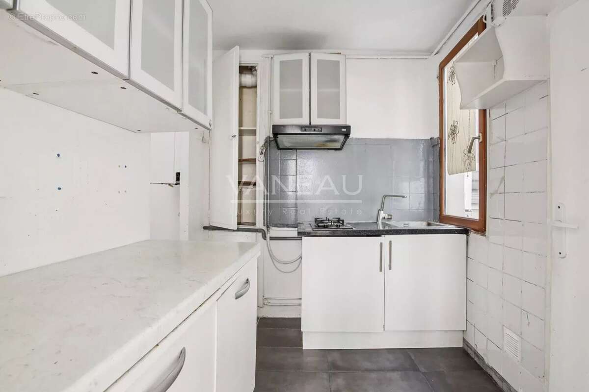 Appartement à PARIS-2E