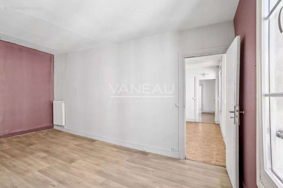 Appartement à PARIS-2E