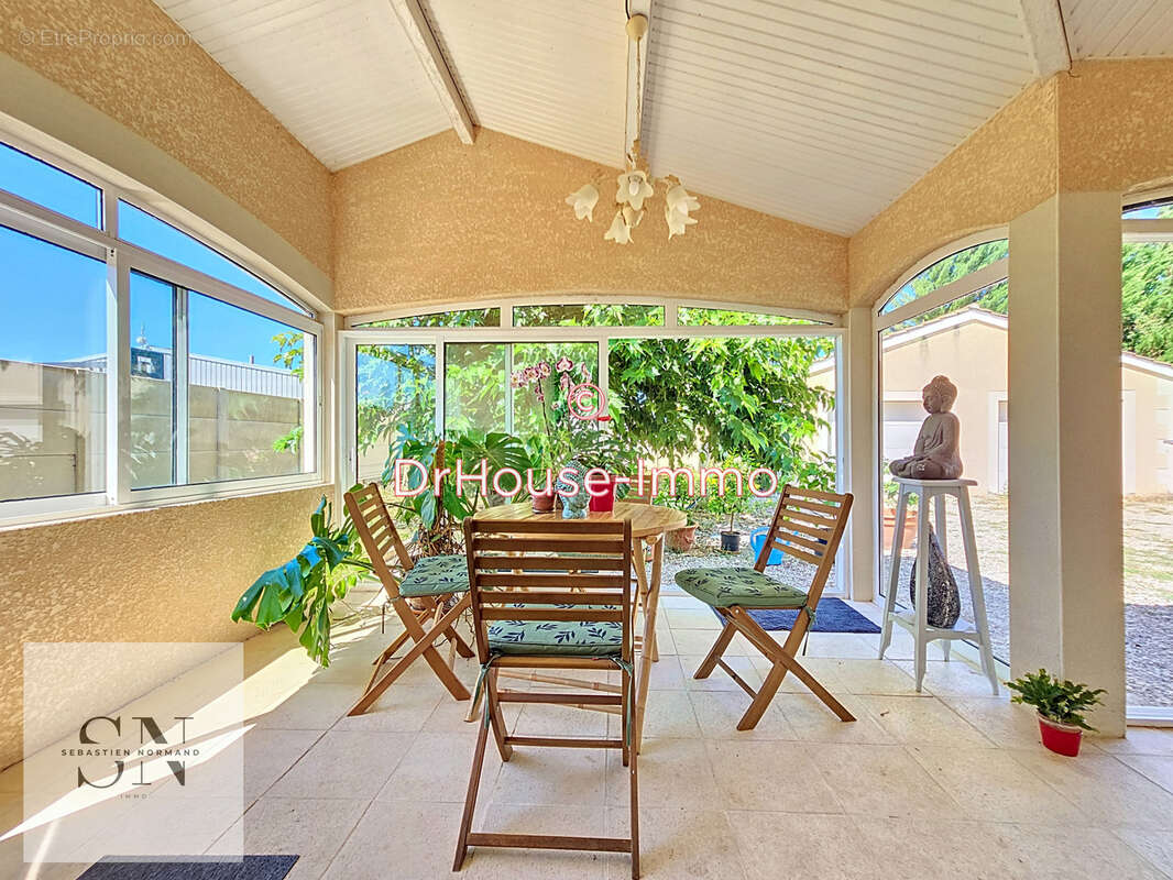 Maison à ALLEZ-ET-CAZENEUVE