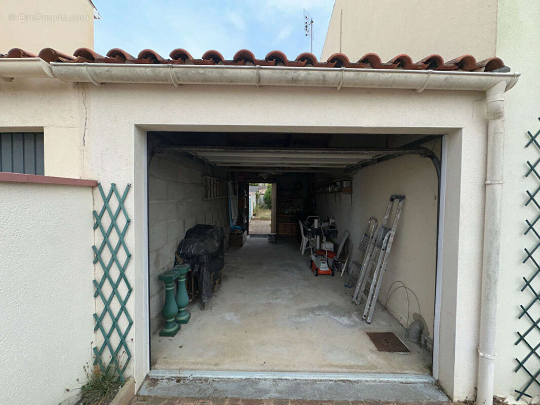 Maison à BOURCEFRANC-LE-CHAPUS