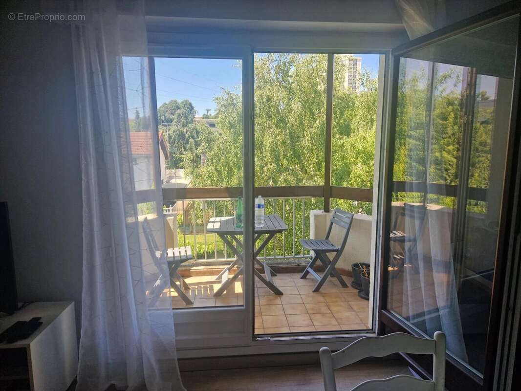 Appartement à THIAIS