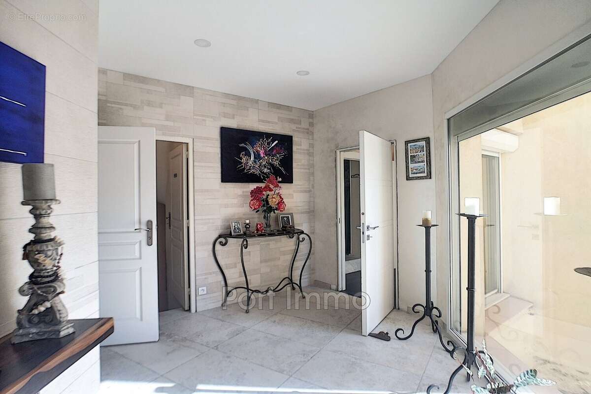 Maison à CAGNES-SUR-MER