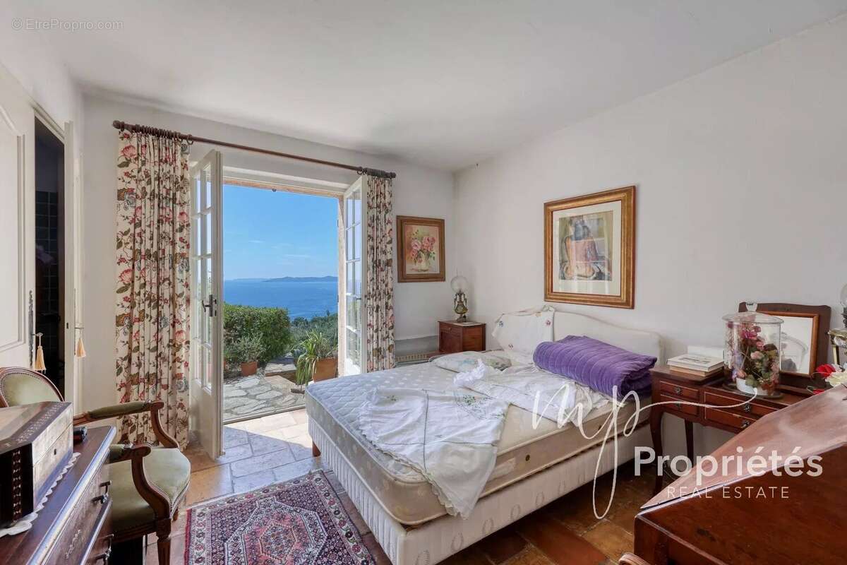 Maison à RAYOL-CANADEL-SUR-MER