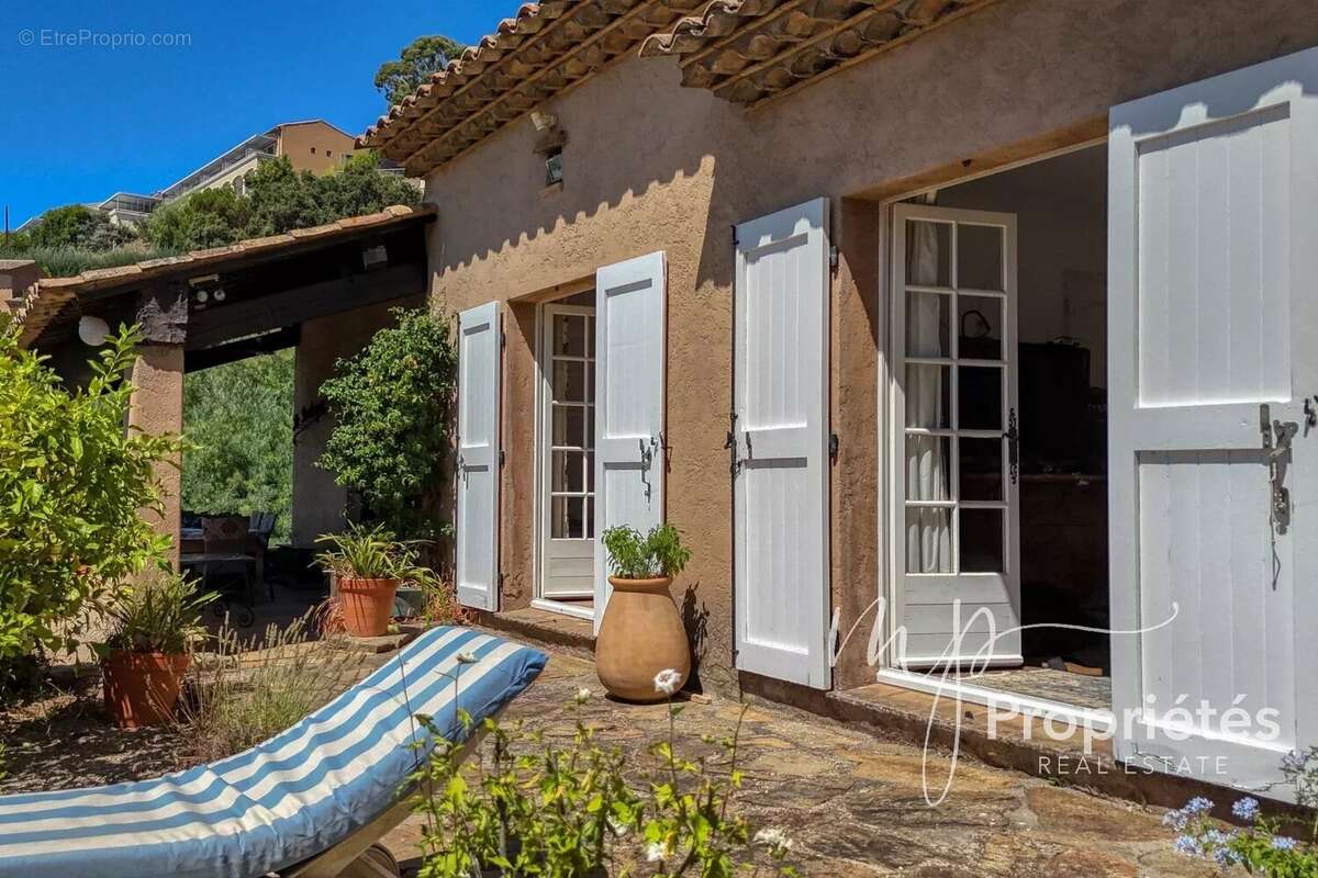 Maison à RAYOL-CANADEL-SUR-MER