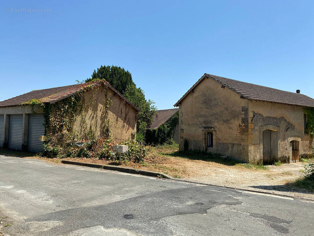 Maison à ROUFFIGNAC-SAINT-CERNIN-DE-REILHAC