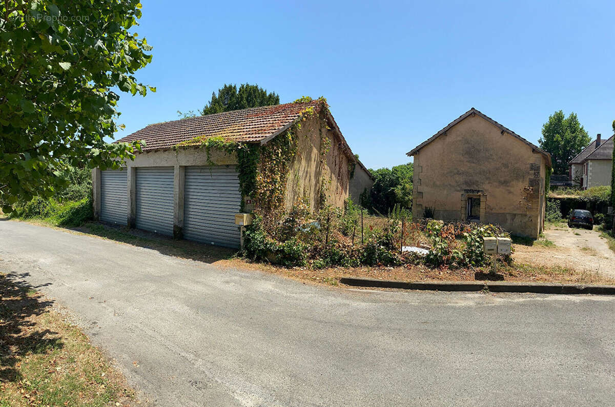 Maison à ROUFFIGNAC-SAINT-CERNIN-DE-REILHAC