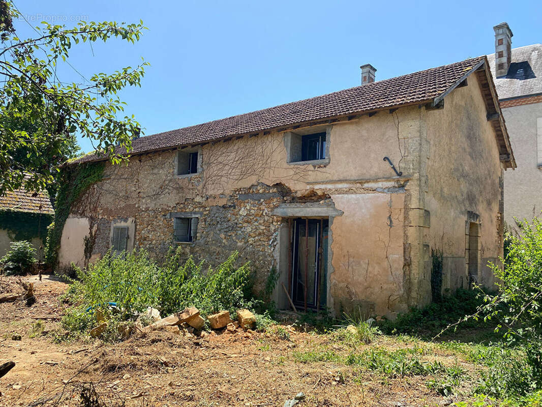 Maison à ROUFFIGNAC-SAINT-CERNIN-DE-REILHAC
